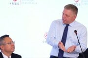Premiér Fico počas prejavu na pracovnom sneme strany Smer.