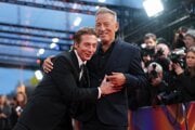 Bruce Springsteen a Jeremy Allen White, ktorý ho hrá vo filme Vyveď ma z ničoty. 