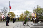 Český prezident Petr Pavel počas pietneho aktu na pražskom Vítkove.