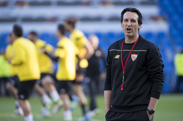 Tréner Sevilly Unai Emery je hladný po triumfe.