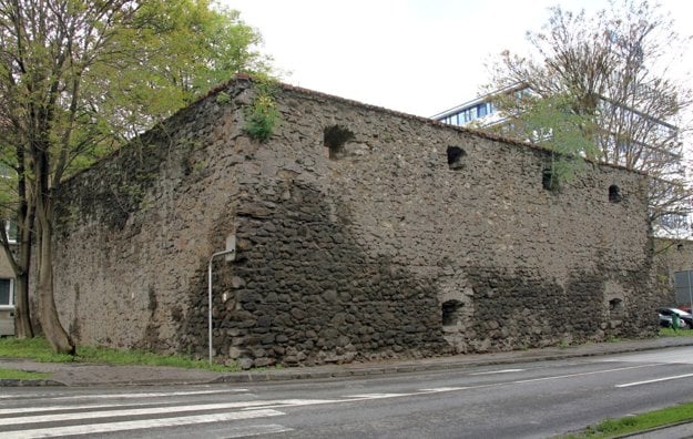 Severovýchodný bastión.