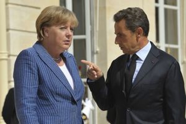 Nemecká kancelárka Angela Merkelová a francúzsky prezident Nicolas Sarkozy chcú, aby štáty eurozóny zakotvili do ústav vyrovnané hospodárenie.