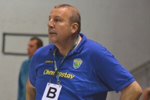 Tréner Ján Packa. Po dva a pol roku odchádza z Michaloviec.