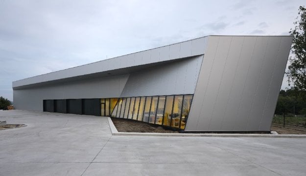 Centrála firmy GUMEX Slovakia Nitra. Architekti Braňo Hovorka, Martin Paulíny. (zdroj: FOTO - BRAŇO HOVORKA)