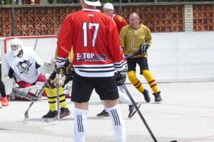 Skalická hokejbalová liga, semifinále Indiáni - Legendy