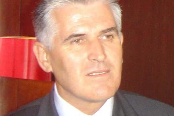 Bajram Rexhepi.