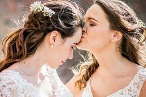 Chutné tmavé lesbičky