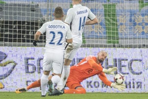 Moment, ktorý rozhodol - Martin Polaček inkasuje gól na 1:2.