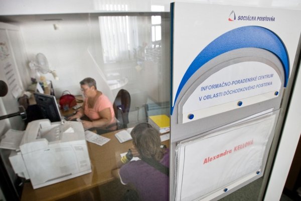 Väčšina pracovísk Sociálnej poisťovne je po bombovom poplachu už otvorená