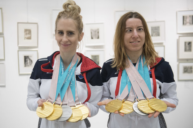Henrieta Farkašová a Natália Šubrtová.