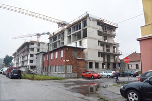 Súčasné ceny nehnuteľností by mohli v budúcnosti po zavedení nového poplatku ešte porásť.