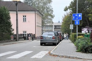 V Tepliciach sa pripravujú na zavedenie parkovacieho systému. 