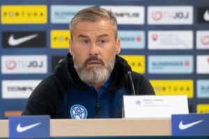 Tréner slovenskej futbalovej reprezentácie Pavel Hapal.