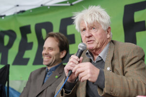 Stanley Johnson (vpravo).