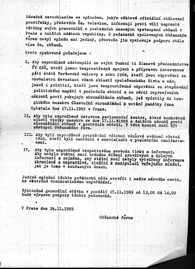 Leták, na ktorom Občanské fórum vyjadruje nesúhlas s tým, ako médiá informujú o udalostiach po 17. novembri 1989.