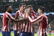 Momentka zo zápasu Atlético Madrid - Liverpool FC.