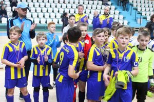 Nádeje zo Zbehov triumfovali na halovom turnaji Miniligy Stocha U11. 