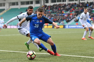 Nikolas Špalek v drese slovenskej futbalovej reprezentácie do 21 rokov.