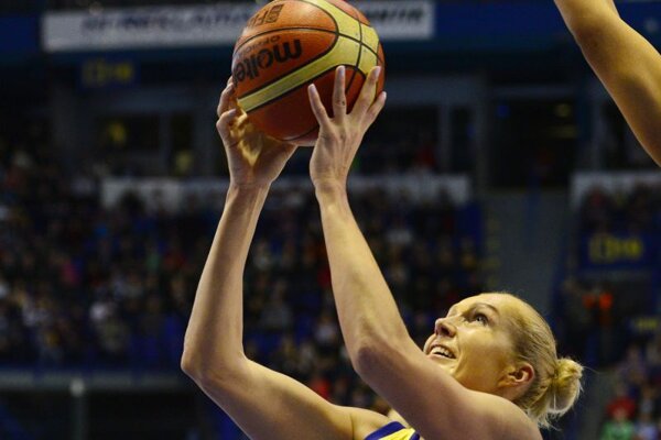 Jelena Levčanková v drese Good Angels Košice v januári 2014.