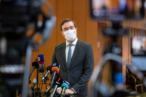 Minister zdravotníctva Marek Krajčí pred pondelňajším rokovaním vlády.