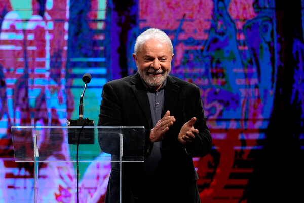 Luiz Inácio Lula da Silva po oznámení výsledkov prvého kola prezidentských volieb.