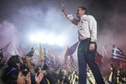Líder opozičnej strany Syriza, Alexis Tsipras, ktorý by mohol získať okolo 30 percent hlasov.