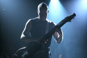 Trey Gunn.
