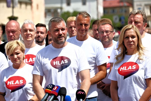 Peter Pellegrini v rámci začiatku zbierania podpisov na založenie novej politickej strany. (zdroj: SITA)