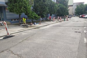 Oprava chodníka na Jánošíkovej ulici.