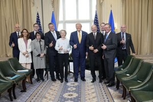Šefčovič pre Trumpa nebol partner. K dohode s USA prispeli golf aj Japonci