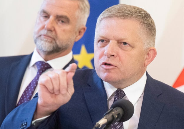 Premiér Robert Fico a podpredseda parlamentu Tibor Gašpar. (zdroj: TASR)