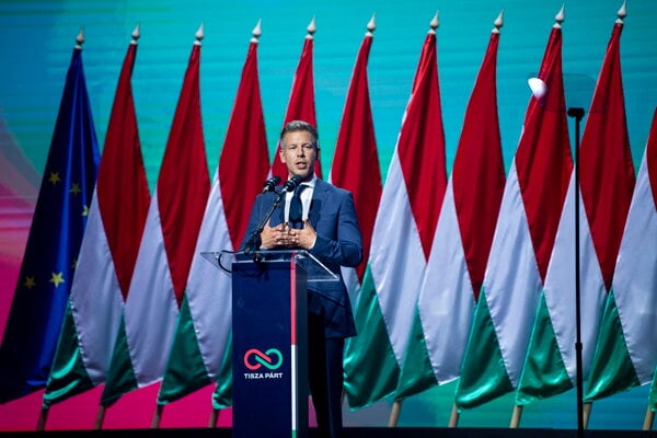 Péter Magyar.