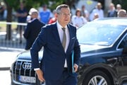 Minister financií Ladislav Kamenický.