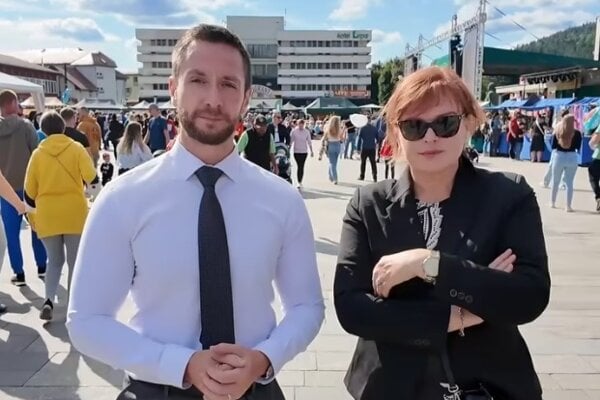 Milan Uhrík a Anna Belousovová počas čadčianskeho kermašu.