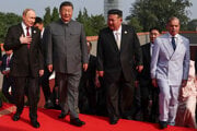 Ruský prezident Putin, čínsky prezident Si Ťin-pching a severokórejský vodca Kim Čong-un.