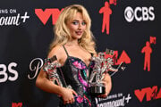 Sabrina Carpenter si odniesla cenu za Najlepší album.
