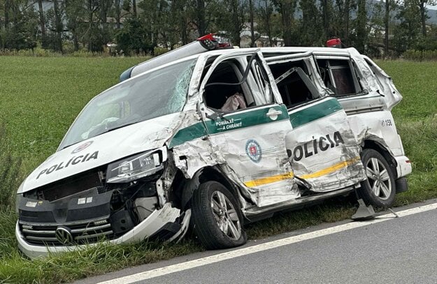Vozidlo je zničené. (zdroj: LTS)