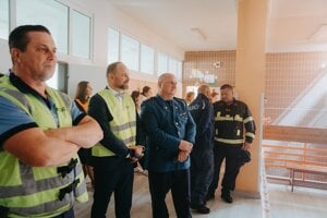 Taktické cvičenie na gymnáziu v Šamoríne.