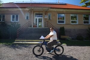 Starostovia zvládajú konsolidáciu vďaka slnku. Nespoliehajú sa na štát ani Putinov kohútik