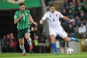 ONLINE: Slováci v Severnom Írsku prehrávajú, smolného vlastenca si strelil Hrošovský