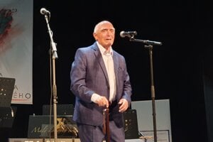 Národnú cenu Vojtecha Zamarovského získal aj náš rodák, spisovateľ Rudolf Dobiáš