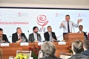 Premiér Robert Fico s prejavom na pracovnom sneme Smeru.