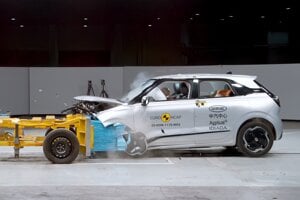 Nárazový test Dongfeng Box