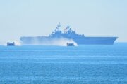 Americká vojenská loď USS Boxer.