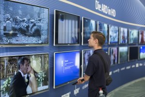 Zlodej potreboval televízor. Ilustračná fotografia.