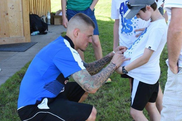 Už aj Martin Škrtel je k dispozícii reprezentačnému družstvu.