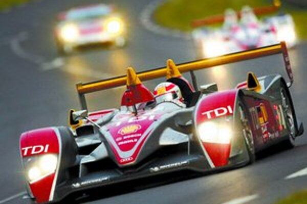 Víťazná posádka Audi v Le Mans.