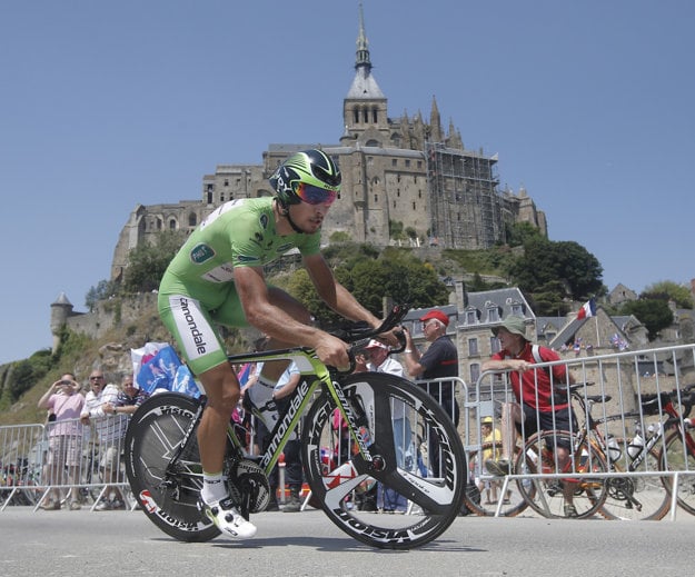 V roku 2013 absolvovali cyklisti na Tour de France pri Mont-Saint-Michel časovku.