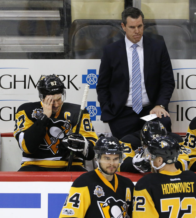 Pittsburgh výhodu domáceho prostredia nevyužil. Že to bola veľká šanca spečatiť postup, si uvedomujú aj tréner Mike Sullivan či kapitán Sidney Crosby.