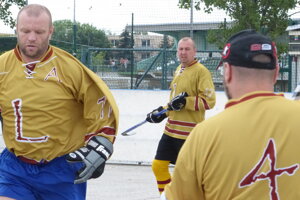 Skalická hokejbalová liga, semifinále Indiáni - Legendy